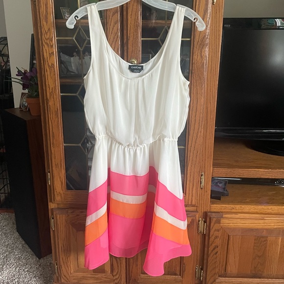 Bebe sleeveless, pullover color block dress - Picture 8 of 9